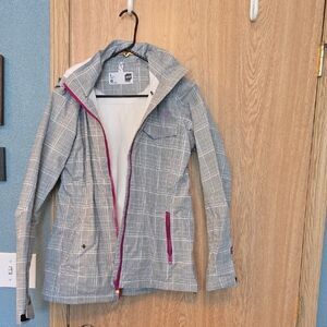 Orage Women's Gray Ski Jacket with Pink Zipper